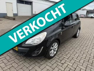 Opel Corsa 1.2 EcoFlex Selection Nette auto half leder, cruise control