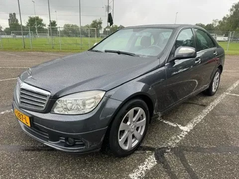 Mercedes-Benz C-klasse 180 K Elegance APK 19-4-2025 Super netjes automaat Mercedes-Benz C-klasse 180 K Elegance APK 19-4-2025 Super netjes automaat